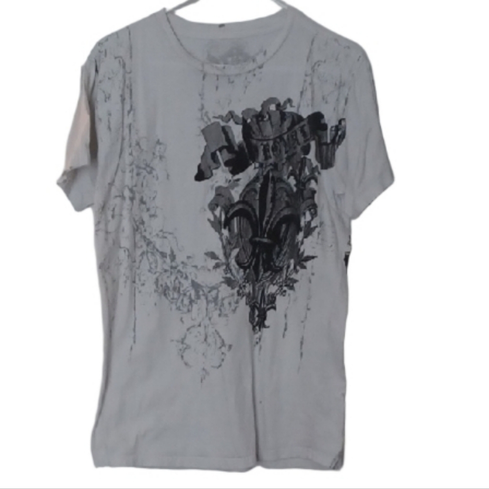 -- DaVinci Men's White Graphic T-Shirt